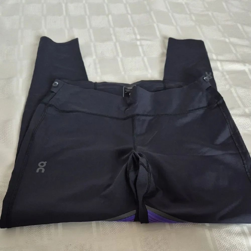 On Running Women's Black & Purple Tights Long - Picture 9 of 16